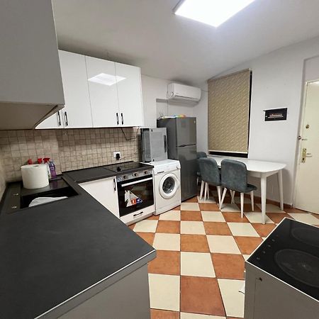 Sisterhood Hostel-Female Only Tiranë Luaran gambar