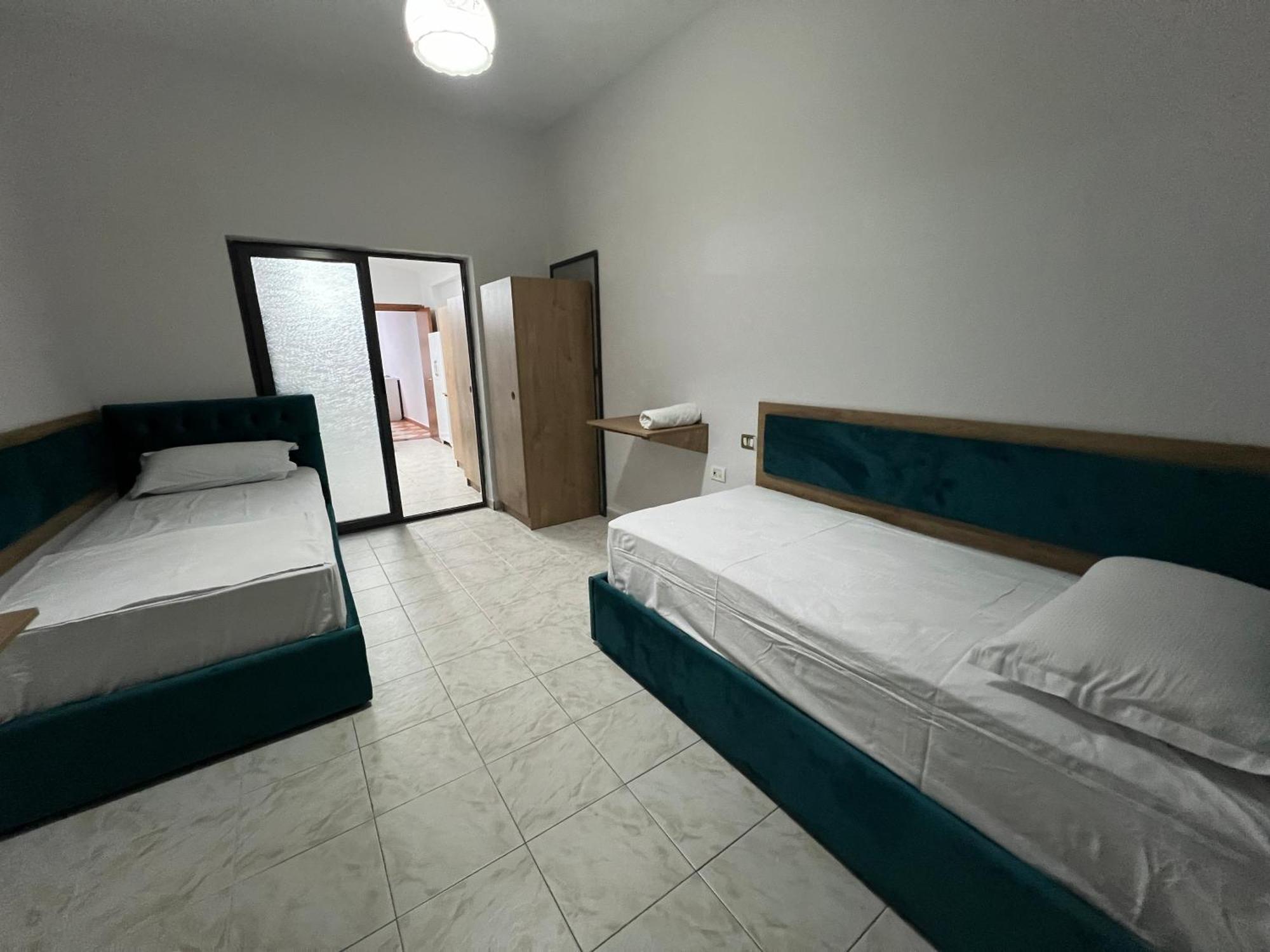 Sisterhood Hostel-Female Only Tiranë Luaran gambar