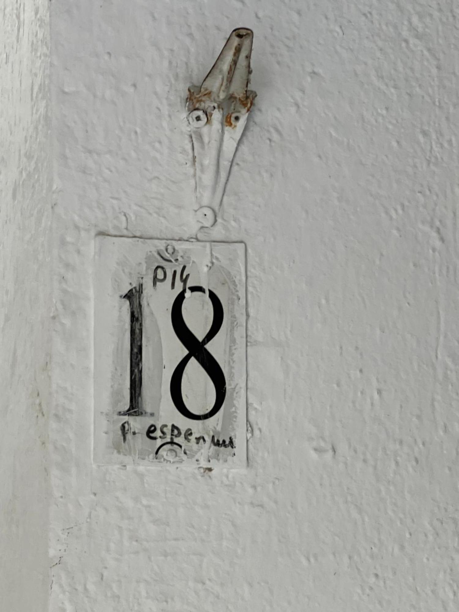Sisterhood Hostel-Female Only Tiranë Luaran gambar